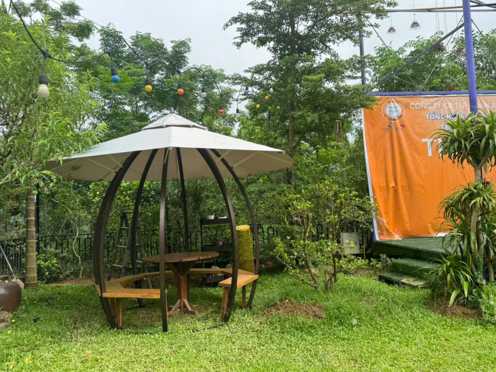 Chòi Củ Hành Tây