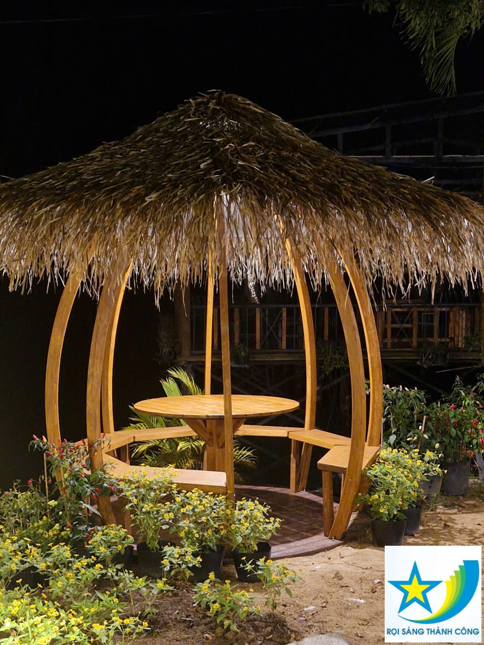 CHÒI CHO QUÁN CÀ PHÊ